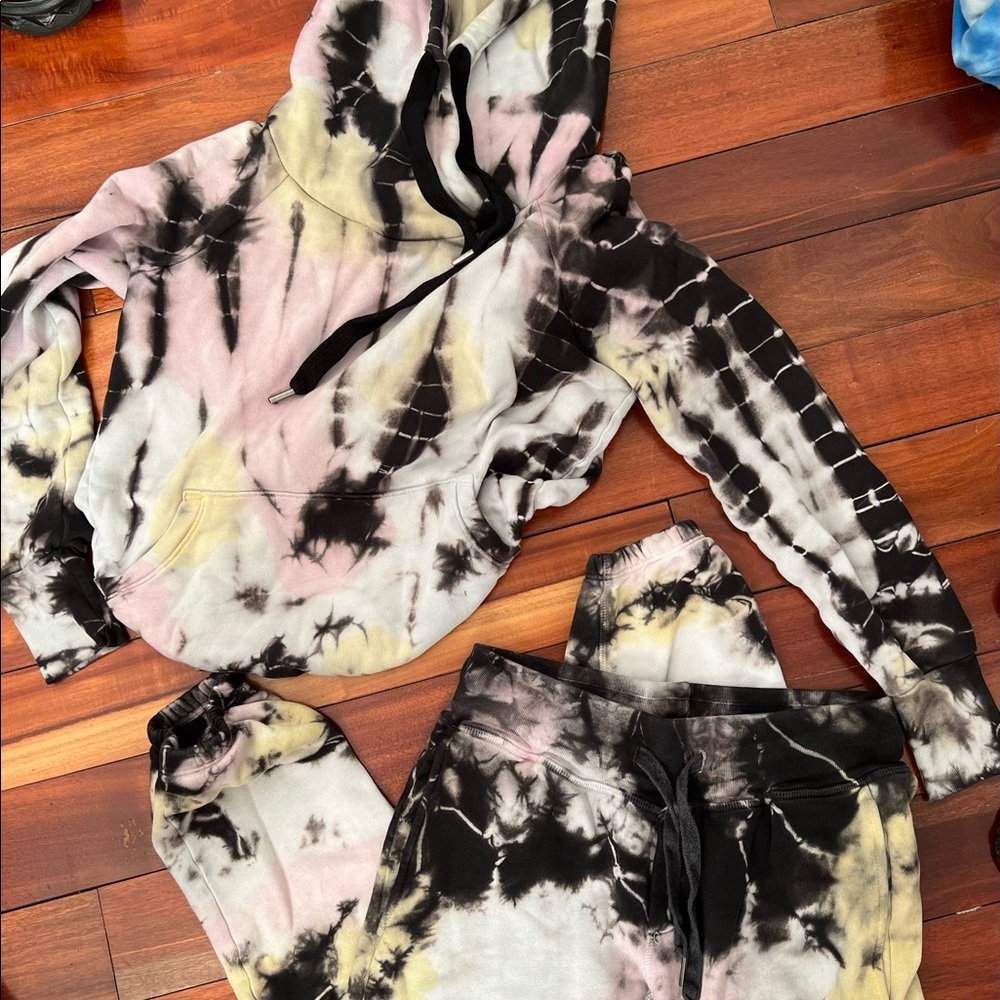 NSF sweatsuit (sweatshirt and sweatpants) size petite